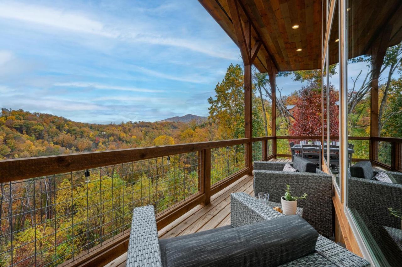 The Overlook - '21 Cabin - Gorgeous Unobstructed Views - Fire Pit Table - Gamerm - Hottub - Xbox - Lots Of Bears Gatlinburg Exteriér fotografie