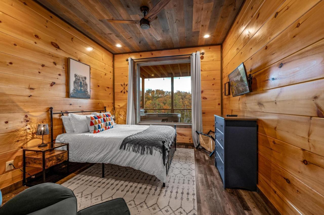 The Overlook - '21 Cabin - Gorgeous Unobstructed Views - Fire Pit Table - Gamerm - Hottub - Xbox - Lots Of Bears Gatlinburg Exteriér fotografie