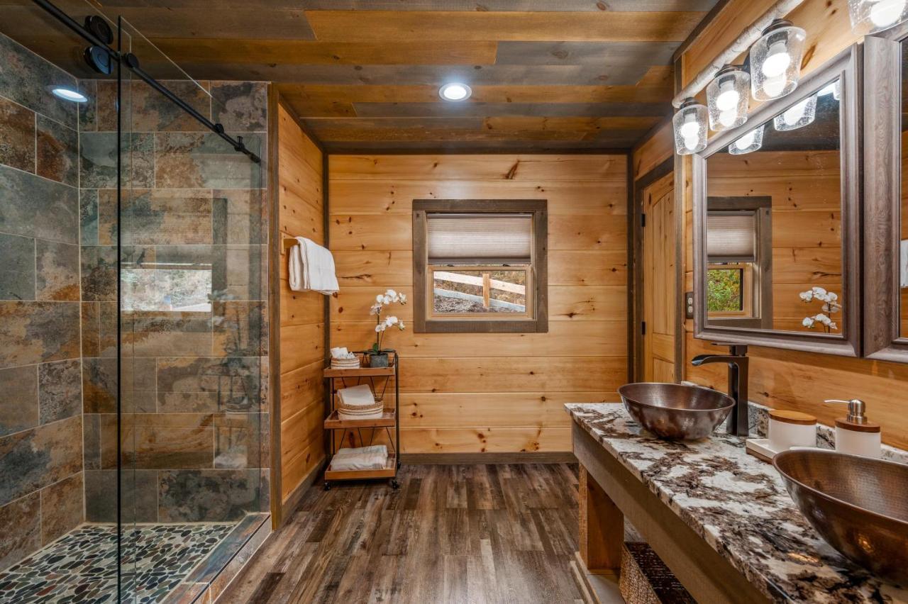 The Overlook - '21 Cabin - Gorgeous Unobstructed Views - Fire Pit Table - Gamerm - Hottub - Xbox - Lots Of Bears Gatlinburg Exteriér fotografie