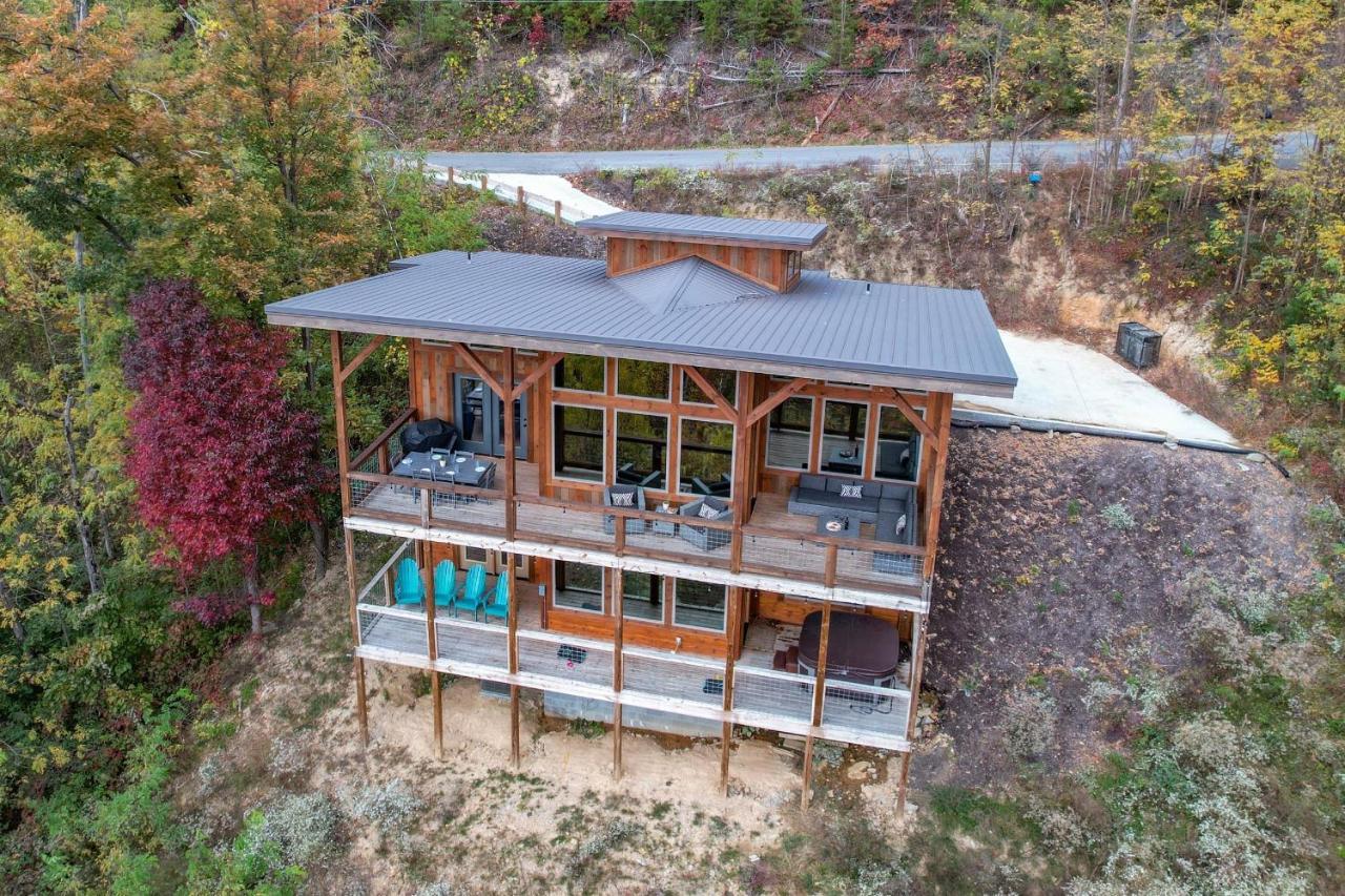 The Overlook - '21 Cabin - Gorgeous Unobstructed Views - Fire Pit Table - Gamerm - Hottub - Xbox - Lots Of Bears Gatlinburg Exteriér fotografie